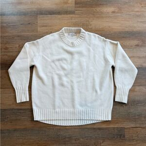 LOFT Women’s size xs Cream Crewneck Sweater soft and cozy